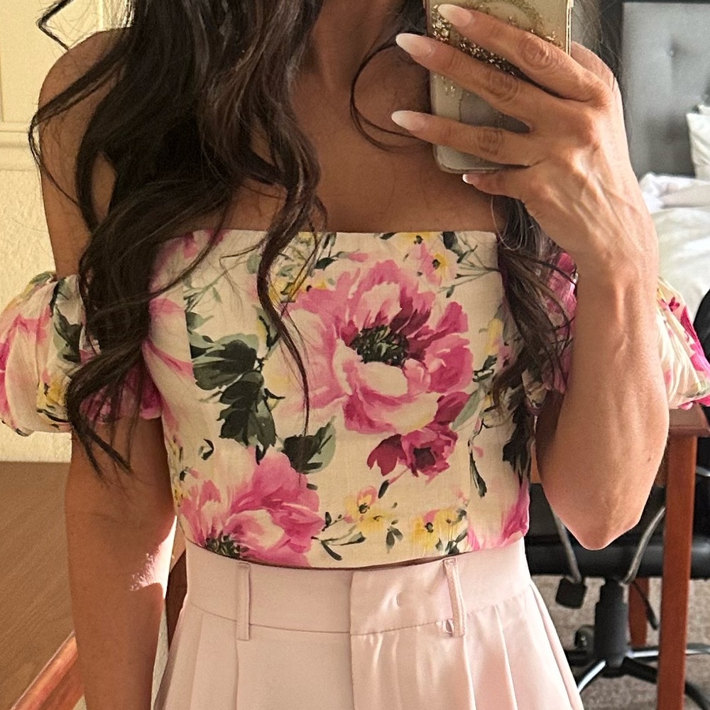 Abercrombie & Fitch Pink Floral Puff Sleeve Crop